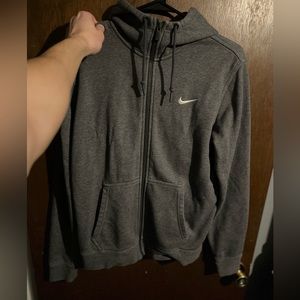Men’s nike zip up hoodie size M
